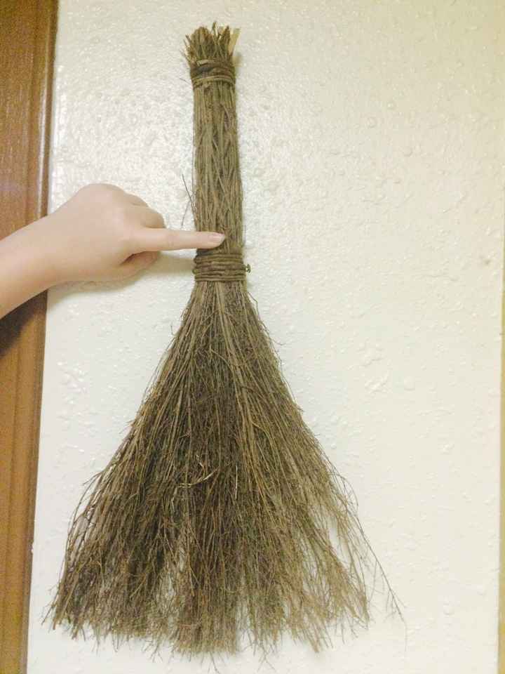 Opinions on DIY Wedding Broom (PICS)
