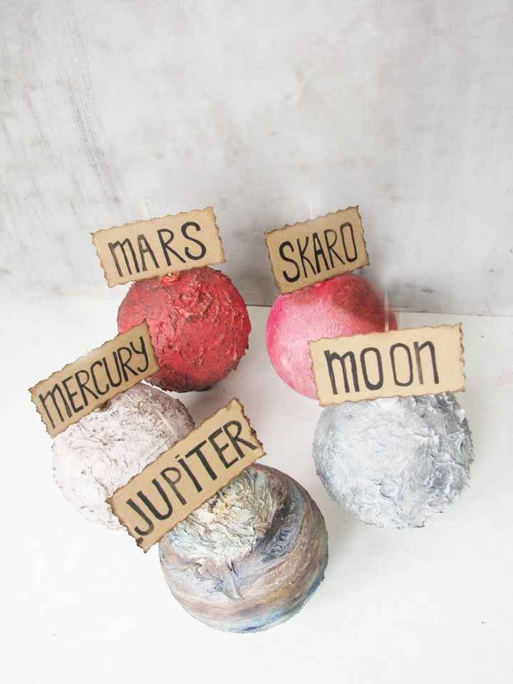 no flower centerpieces