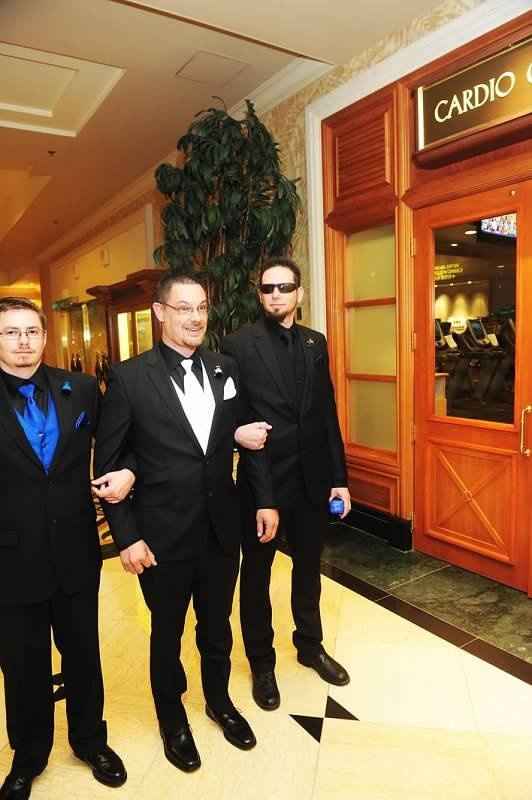 Back from my Vegas wedding! (and honeymoon) **ADDED photos pg 4 and 5!