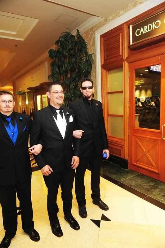 Back from my Vegas wedding! (and honeymoon) **ADDED photos pg 4 and 5!