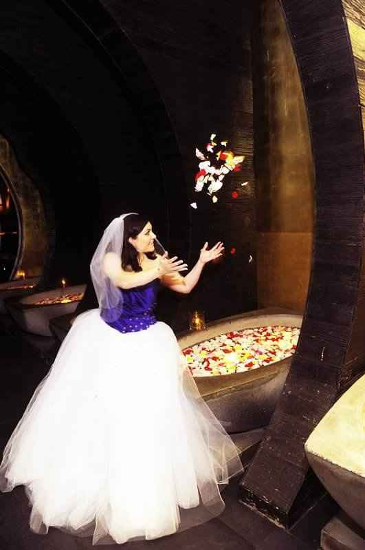 Back from my Vegas wedding! (and honeymoon) **ADDED photos pg 4 and 5!