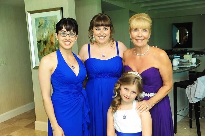 Back from my Vegas wedding! (and honeymoon) **ADDED photos pg 4 and 5!