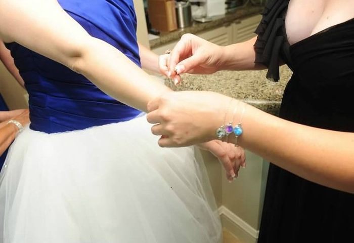Back from my Vegas wedding! (and honeymoon) **ADDED photos pg 4 and 5!