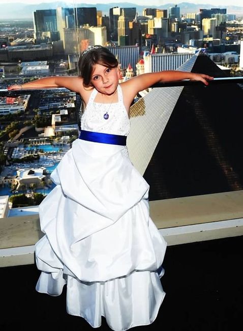 Back from my Vegas wedding! (and honeymoon) **ADDED photos pg 4 and 5!