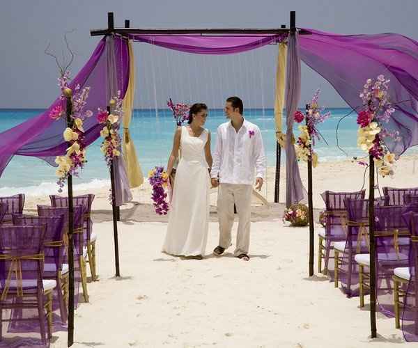 Show off your Venue/Theme!