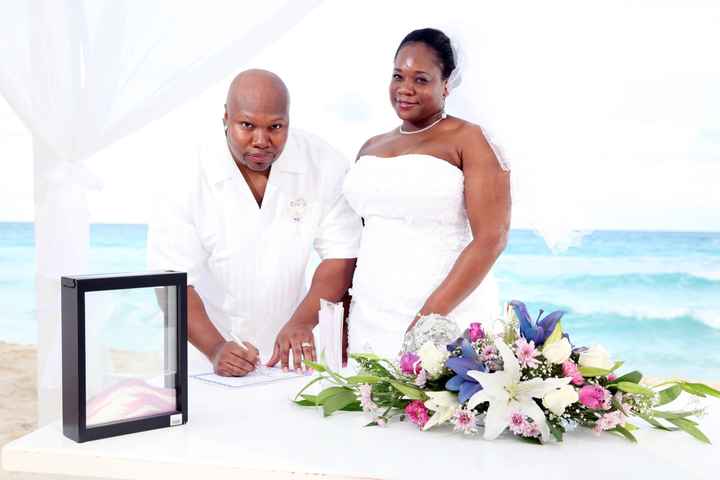 BACK & HAPPILY MARRIED ***PIC HEAVY***