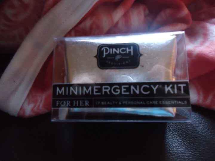 Mini emergency kits