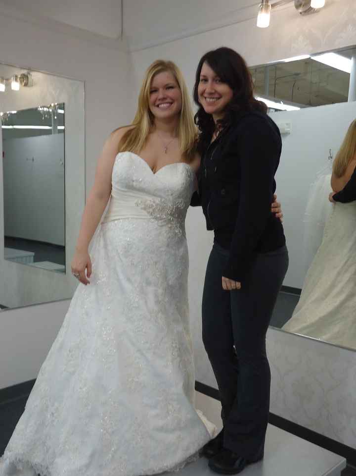 My dress came in! Pics