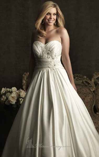 Vintage Inspired Wedding Dresses!