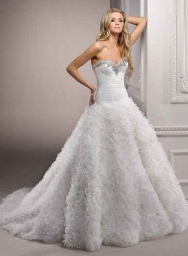 Vintage Inspired Wedding Dresses!