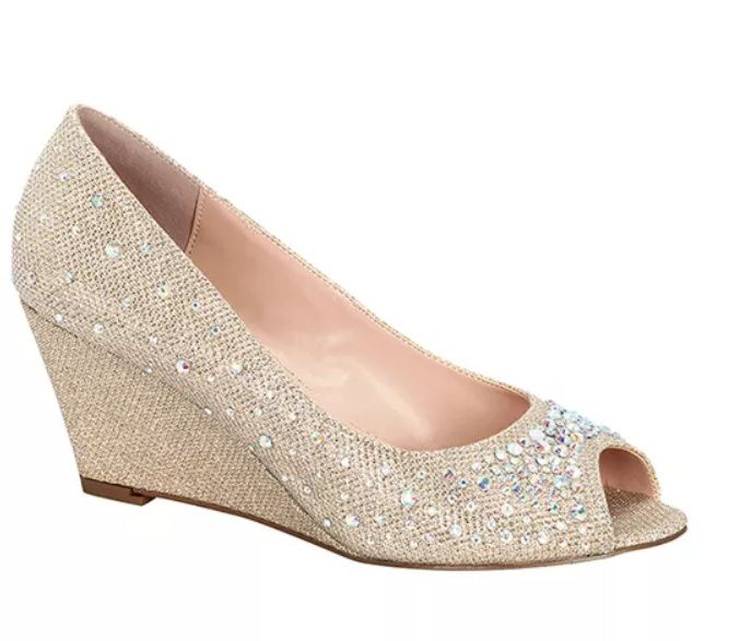 Curious what everyone's wedding shoes look like? 1