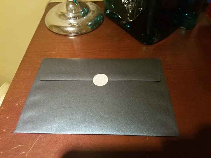 Envelope seal with or without stamp