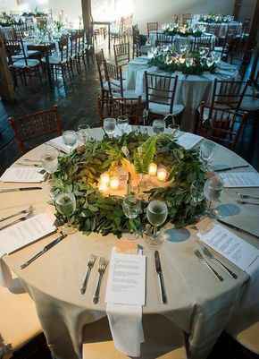 Circular table centerpieces - 1