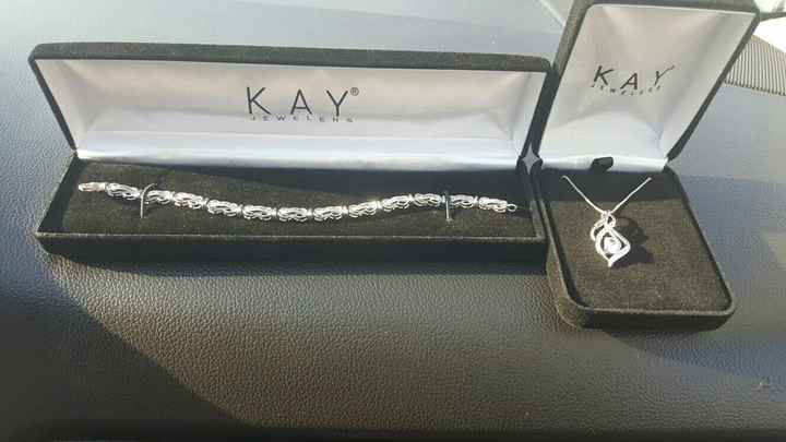 Wedding jewelry
