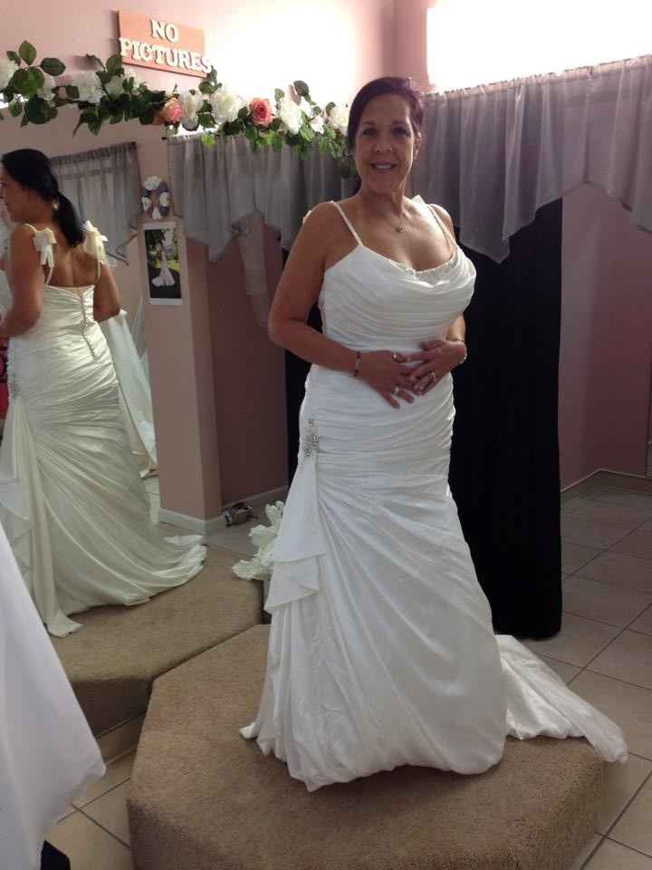 I need more dress porn in my life...