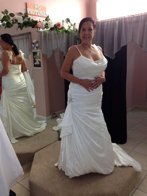I need more dress porn in my life...