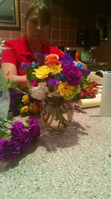 Flowers and Table Linen colors! (Pic)