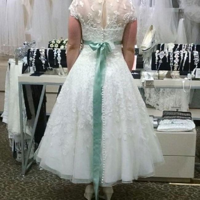MY DRESS IS HERE!!!!!