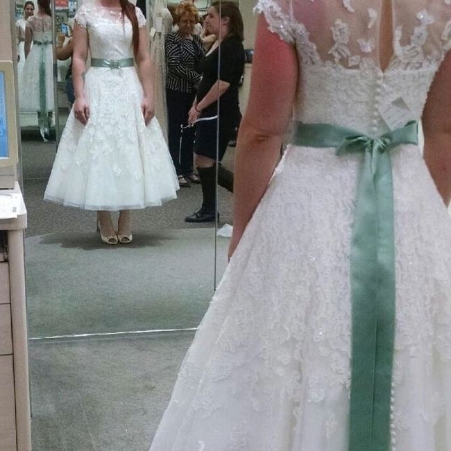 MY DRESS IS HERE!!!!!