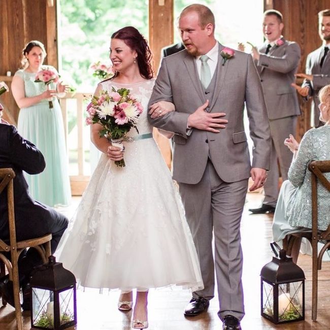 I wanna see your wedding dress!