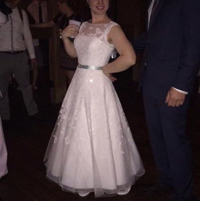 I wanna see your wedding dress!