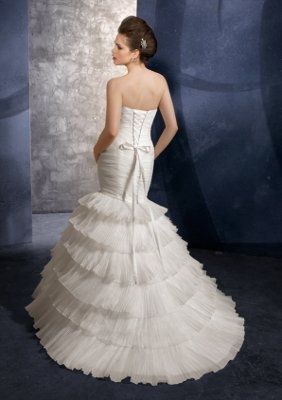 I need inspiration...show me your DRESS!! :)
