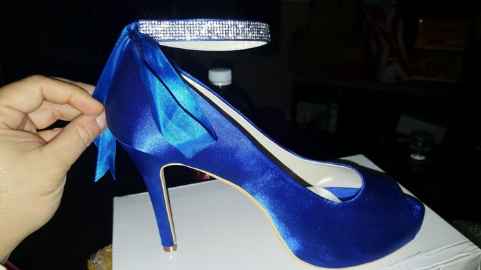Show me your shoes! - 1
