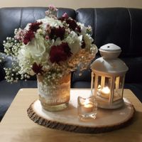 Who here is DIYing their centerpieces? - 1