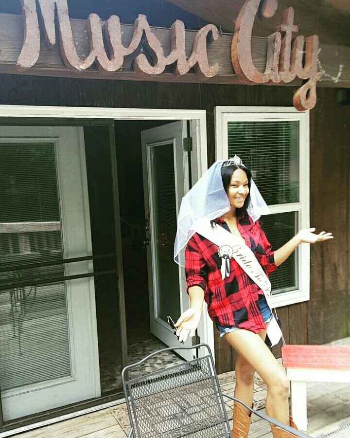 BAB!! Take me back to Nashville!