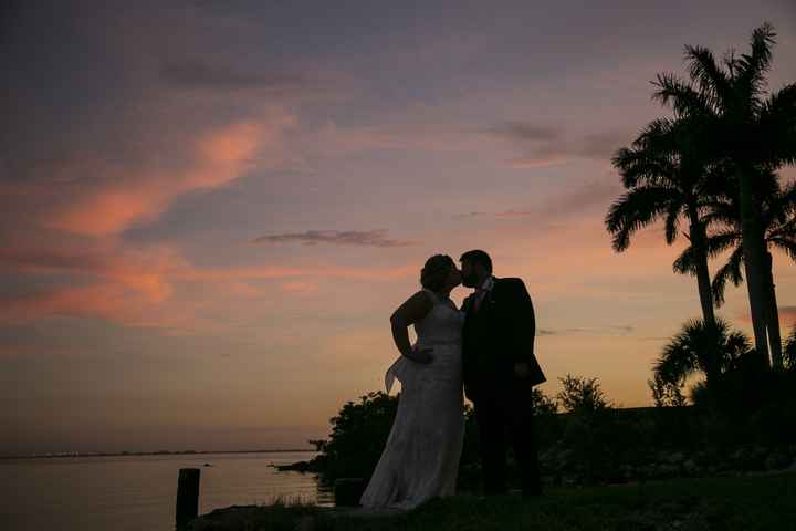 Photographers and awesome wedding pictures!