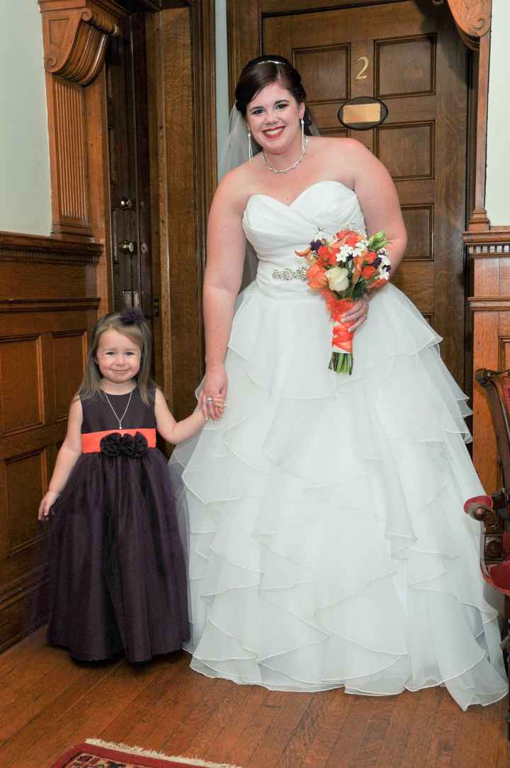 I wanna see your flower girl dresses!!