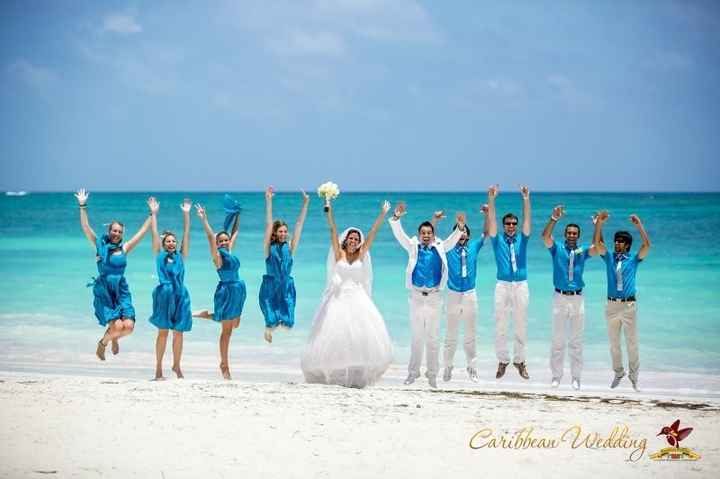 Beach wedding...groomsmen...help!