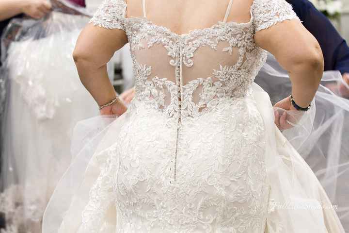 Back of the dress (putting shoes on)