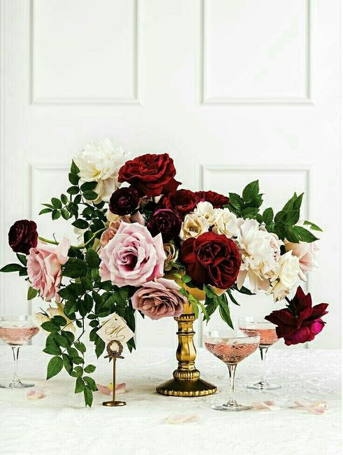 Show us your bouquets/centerpieces! (pics)
