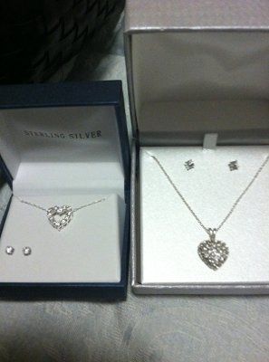 Bridesmaid gifts? I need your ideas!