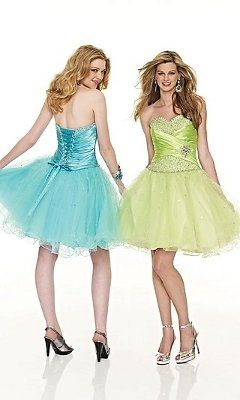 PLLLLEEEAAASSSEEE help me find this dress!