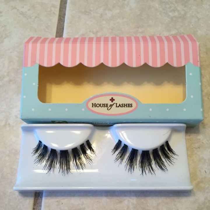 Fake Eyelashes - to wear or not to wear?