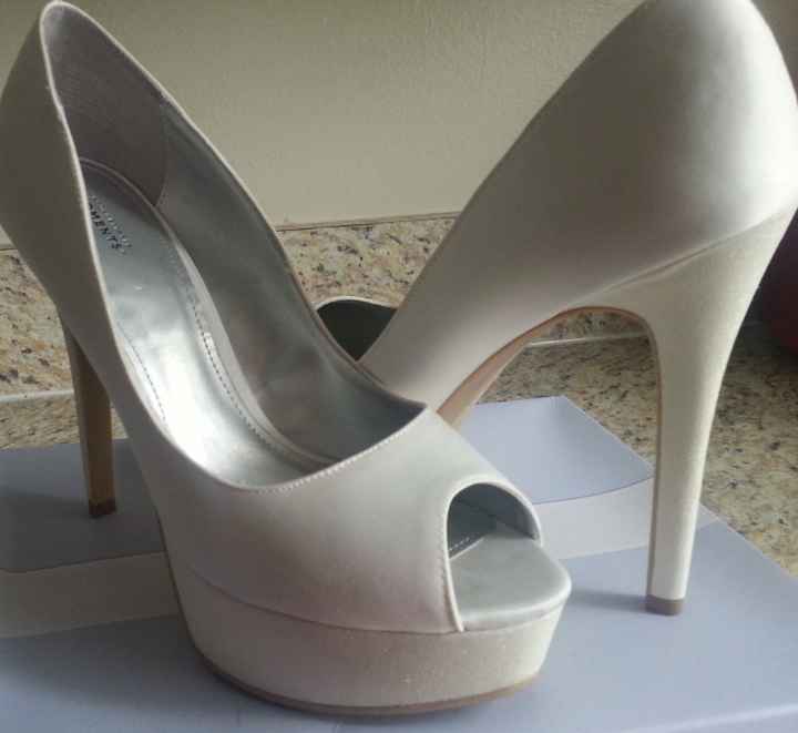 Show me your shoes, ladies!!!
