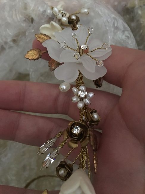 Earring suggestions with this headpiece? 2