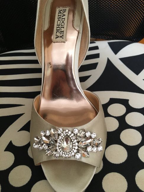 Wedding shoes. 3