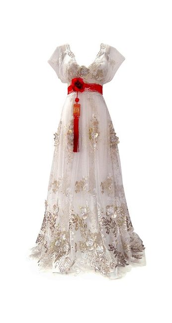 What’s your dress crush(besides your dress)? 1