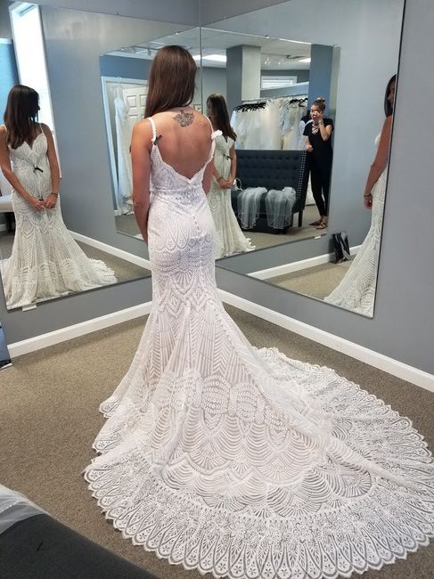 How to hem a lace wedding dress. Allure 9564 1