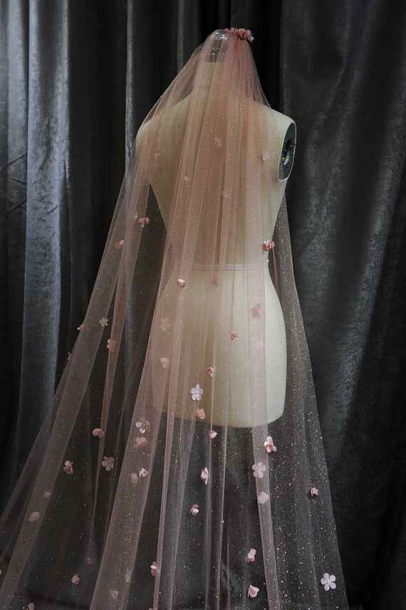 Non traditional wedding gown yes or no? - 1