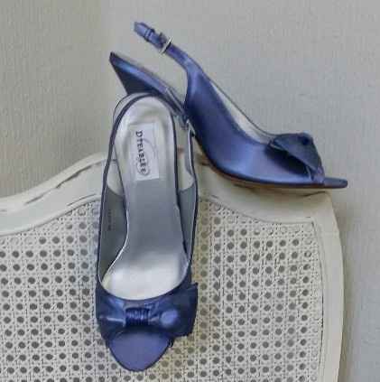 WHY ARE ALL THE AMAZING SHOES 4+ INCH HEELS?!?!