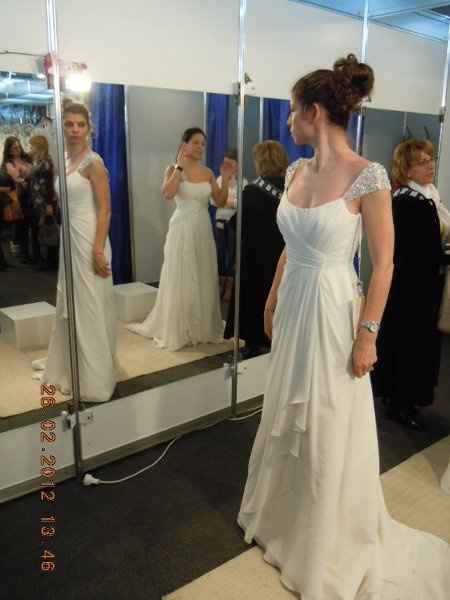 details of my wedding - wait fot suggestions * with pics*