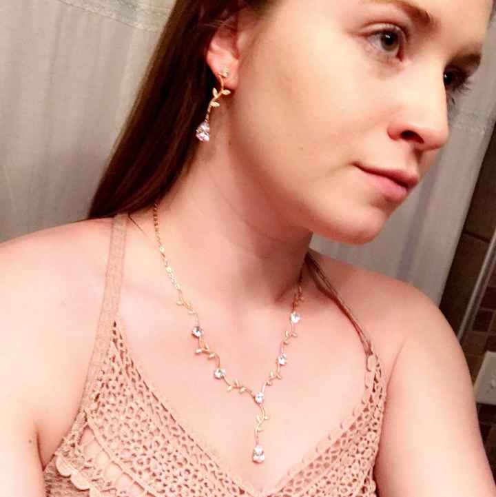 Jewelry and head pieces. - 2