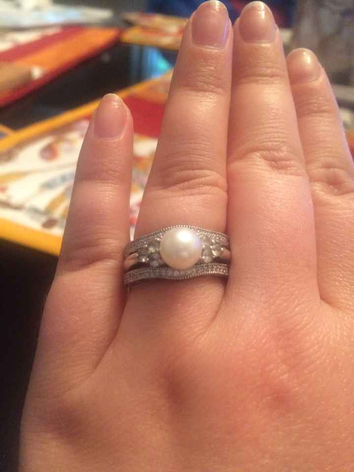 We haven't had any ring porn in awhile...