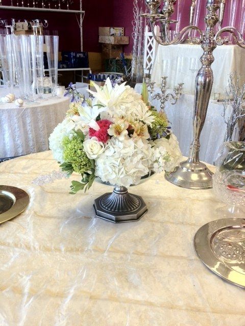 Soooo, I met with my first florist today and here's what I got! updated PICTURES!