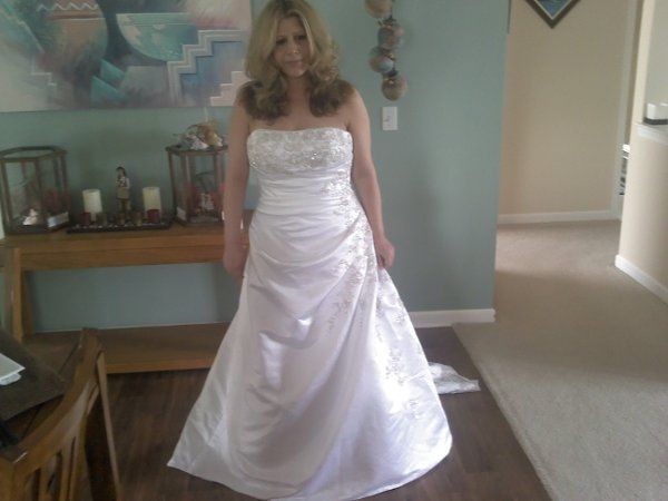 Show me your dress and your accessories!