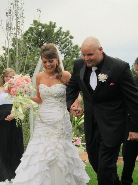 feels good to be a MRS!!!!! ** link to photobooth pics **